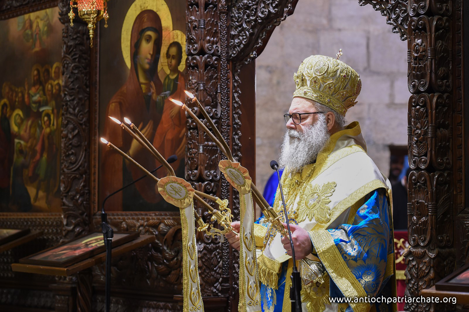 thia-litourgia-stin-patriarchiki-moni Θεία Λειτουργία στην Πατριαρχική Μονή της Παναγίας του Μπαλαμάντ