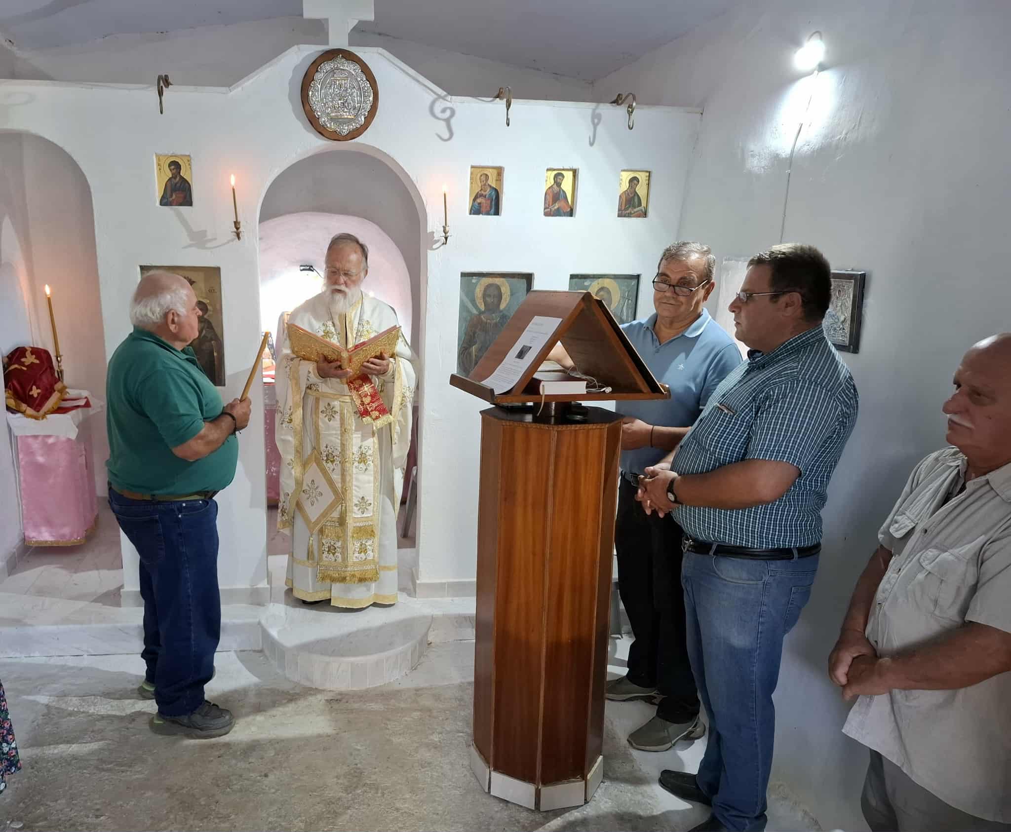 Θεία Λειτουργία στο Μετόχι της Μονής Αγίου Νικολάου Άνω Βάθειας