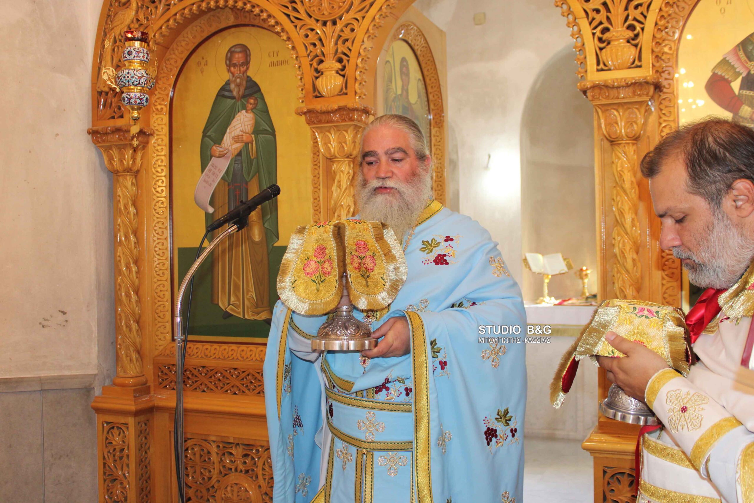 thia-litourgia-sto-parekklisio-tis Θεία Λειτουργία στο παρεκκλήσιο της Αγίας Σοφίας στο Λυγουριό Αργολίδος