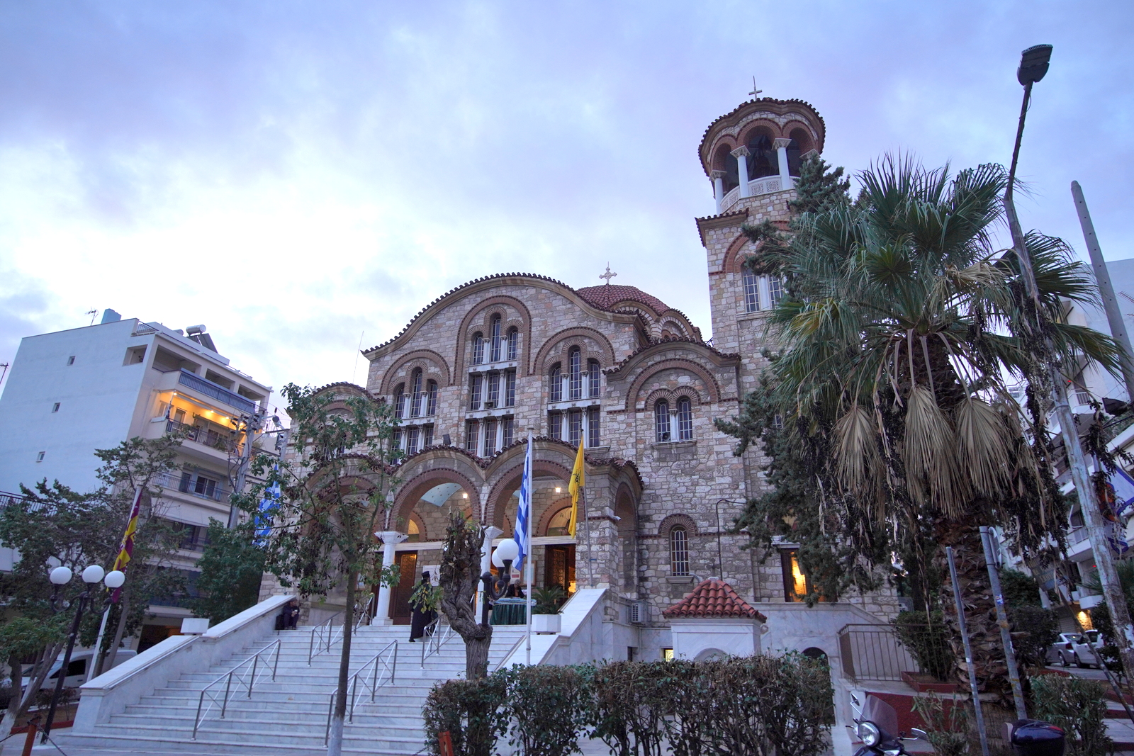 thiranixia-parekklisiou-osiou-Αmfilochiou-tou Θυρανοίξια Παρεκκλησίου Οσίου Αμφιλοχίου του εν Πάτμω και υποδοχή Λειψάνου Αυτού στον Ι.Ν. Αγίου Νείλου Πειραιώς