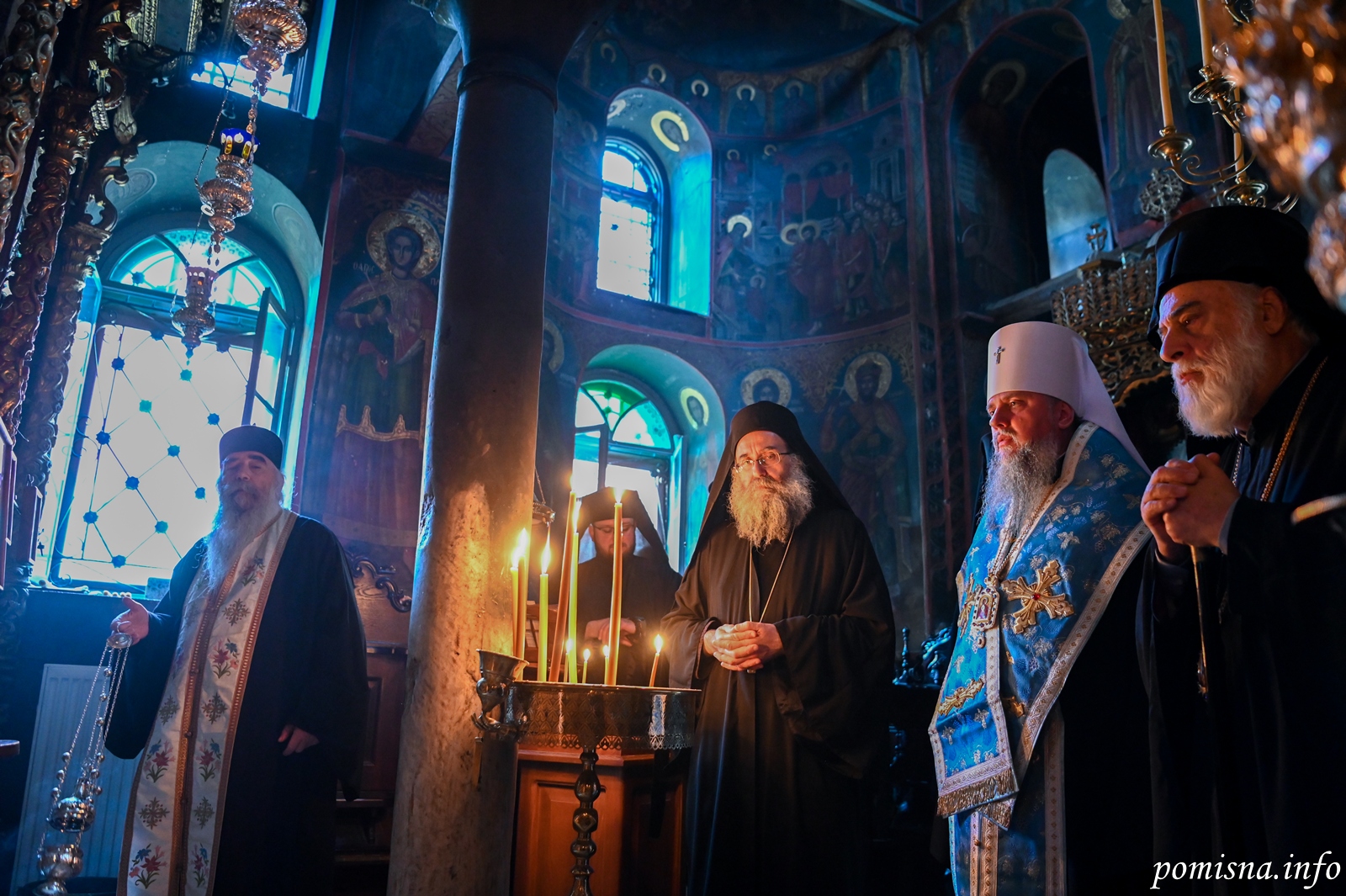 tin-iera-moni-iviron-episkefthike