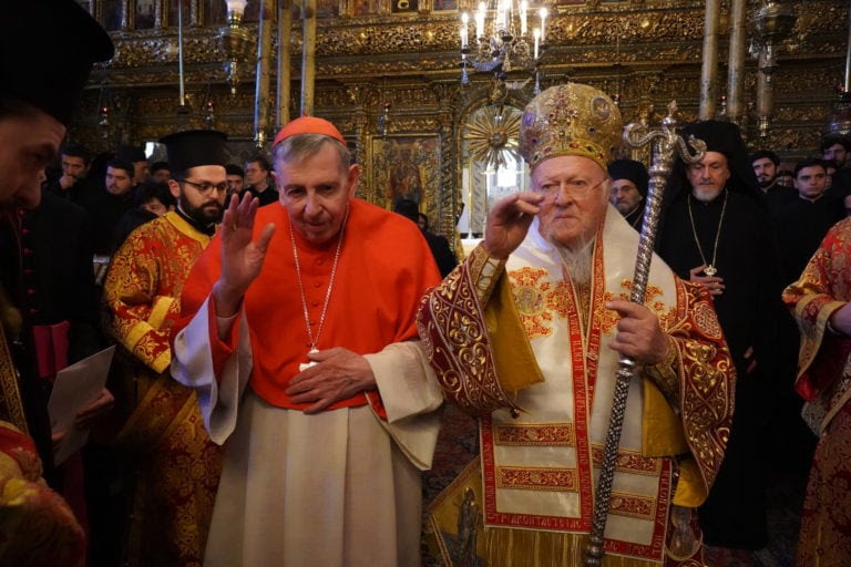 Το Οικουμενικό Πατριαρχείο τίμησε τον ιδρυτή του Άγιο Απόστολο Ανδρέα τον Πρωτόκλητο -«Προσεκλήθη»ο Πάπας στο Φανάρι για να εορτάσει το Πάσχα με τους Ορθοδόξους!