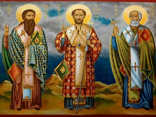 tris-Αrchieris-lamprofori-ke-apastraptontes Τρεις Αρχιερείς, λαμπροφόροι και απαστράπτοντες, εισήλθαν στο Άγιο Βήμα!