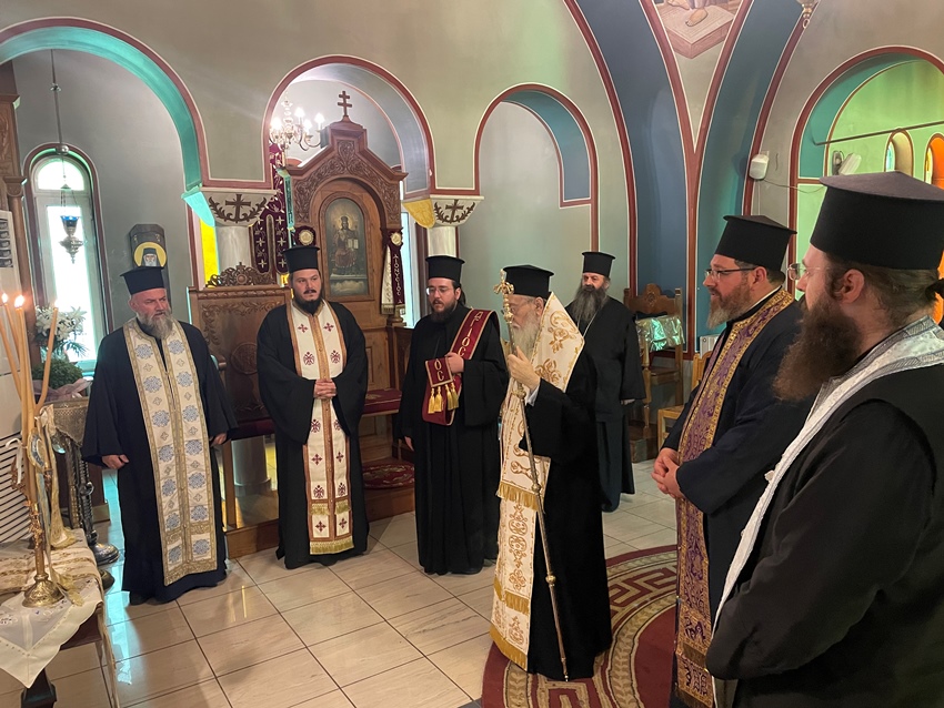 Τρισάγιο υπέρ αναπαύσεως του Μητροπολίτη Κορίνθου Παντελεήμονος Καρανικόλα
