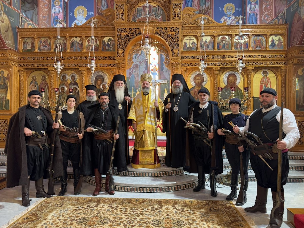 trisarchieratiki-thia-litourgia-sto-rethimno Τρισαρχιερατική θεία Λειτουργία στο Ρέθυμνο προεξάρχοντος του Αρχιεπισκόπου Αυστραλίας (ΦΩΤΟ)
