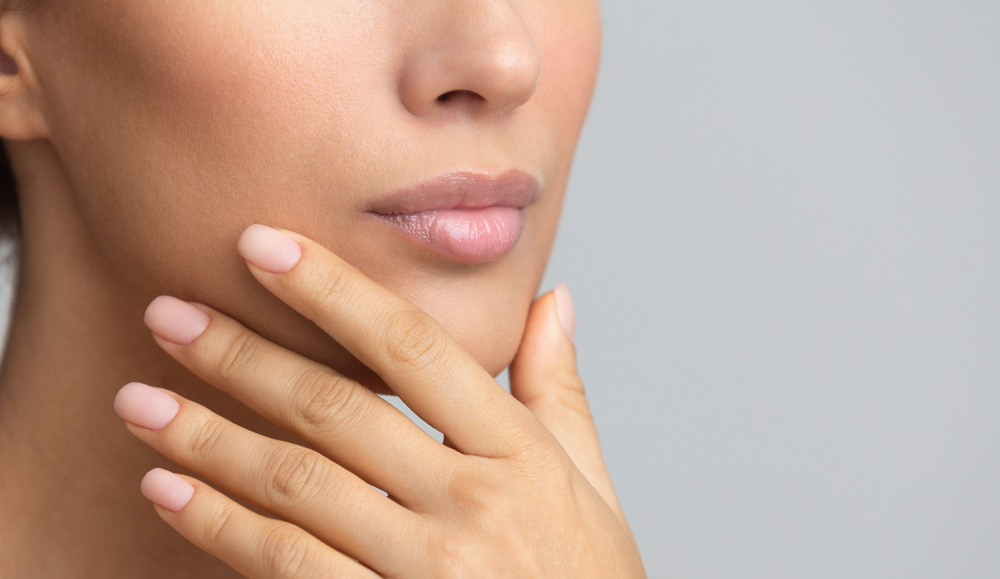 CC-Cream-nails-i-nea
