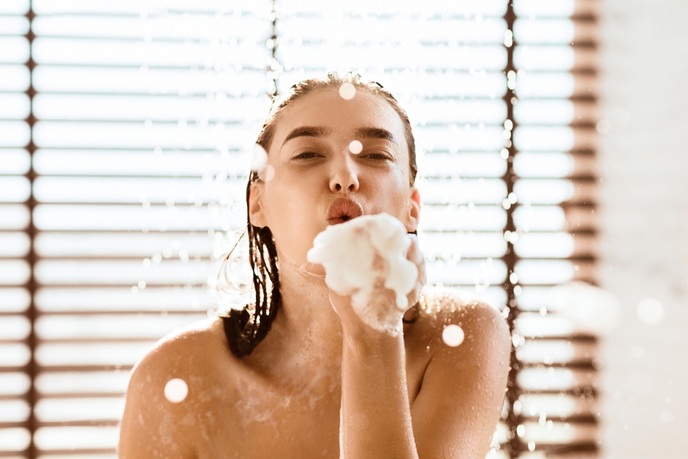 echete-xiri-epidermida-to-shower Έχετε ξηρή επιδερμίδα; Το shower sandwiching θα σας «σώσει»