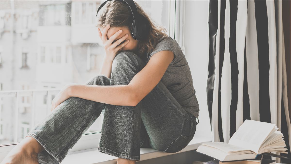 me-psichikes-diataraches-1-stous Με ψυχικές διαταραχές 1 στους 4 εφήβους στην Ελλάδα – Ο ΠΟΥ προειδοποιεί