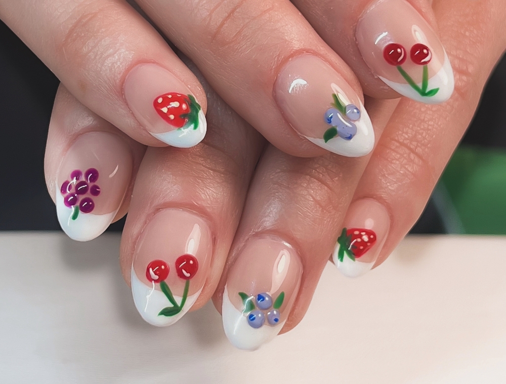 Picky-bits-nails-afto-ine