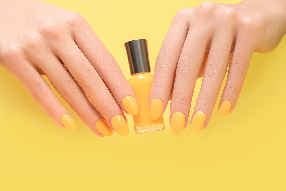 Sol-nails-i-nea-tasi