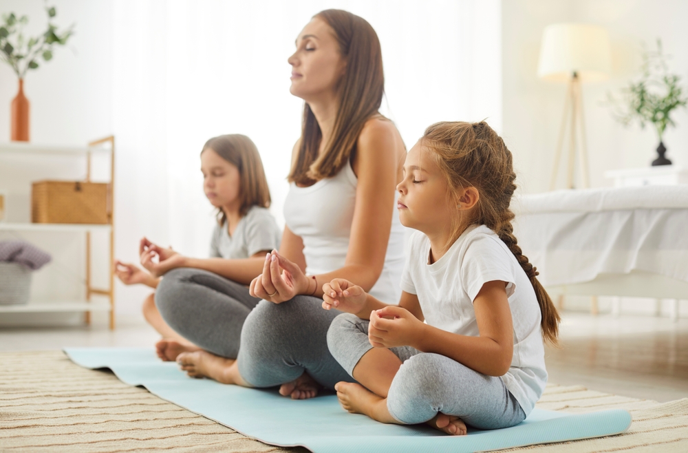 Tips-ensiniditotitas-gia-charoumena-ke Tips ενσυνειδητότητας για χαρούμενα και υπάκουα παιδιά!