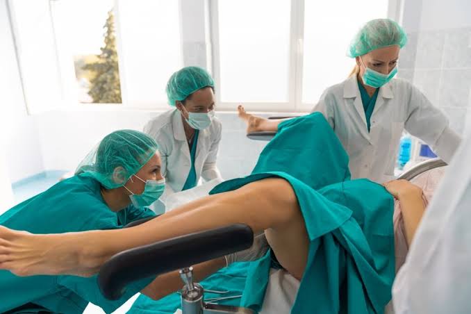 MANAGEMENT OF NORMAL LABOR