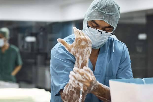 BEST PRACTICES FOR INFECTION CONTROL IN SURGERY