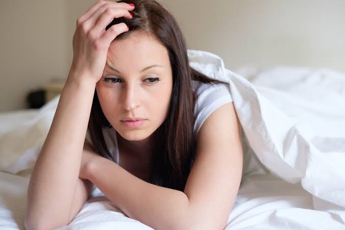 UNDERSTANDING THE CAUSES AND SYMPTOMS OF PREMENSTRUAL SYNDROME UNDERSTANDING THE CAUSES AND SYMPTOMS OF PREMENSTRUAL SYNDROME