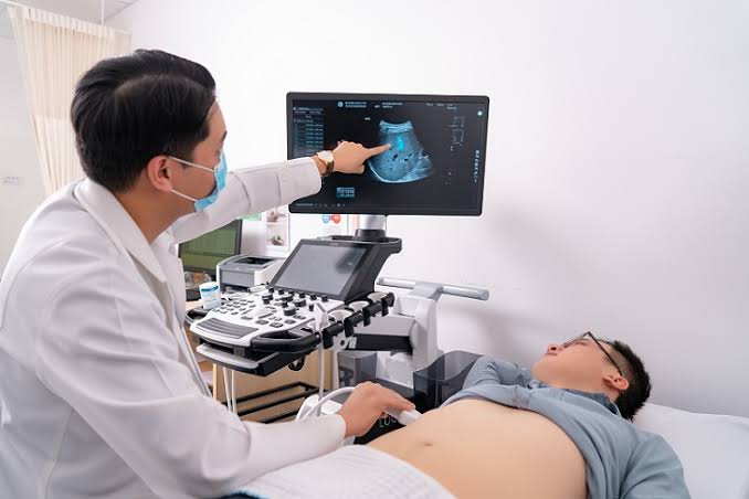 MANAGEMENT OF ACUTE HEPATITIS AND FULMINANT HEPATIC FAILURE