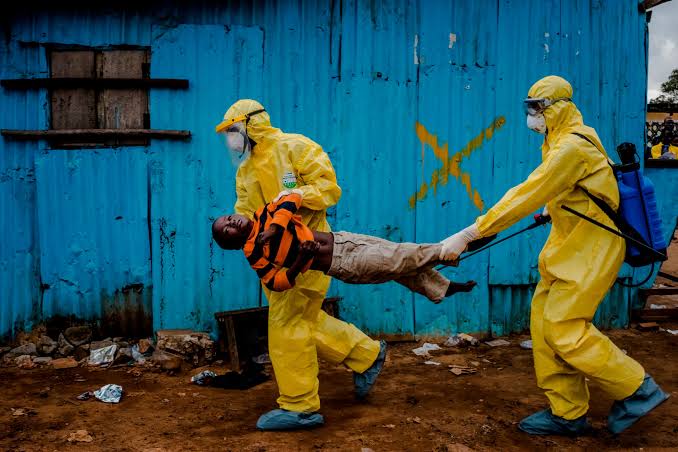 FROM INVESTIGATION TO CONTAINMENT: NAVIGATING THE CHALLENGES OF EPIDEMIC MANAGEMENT