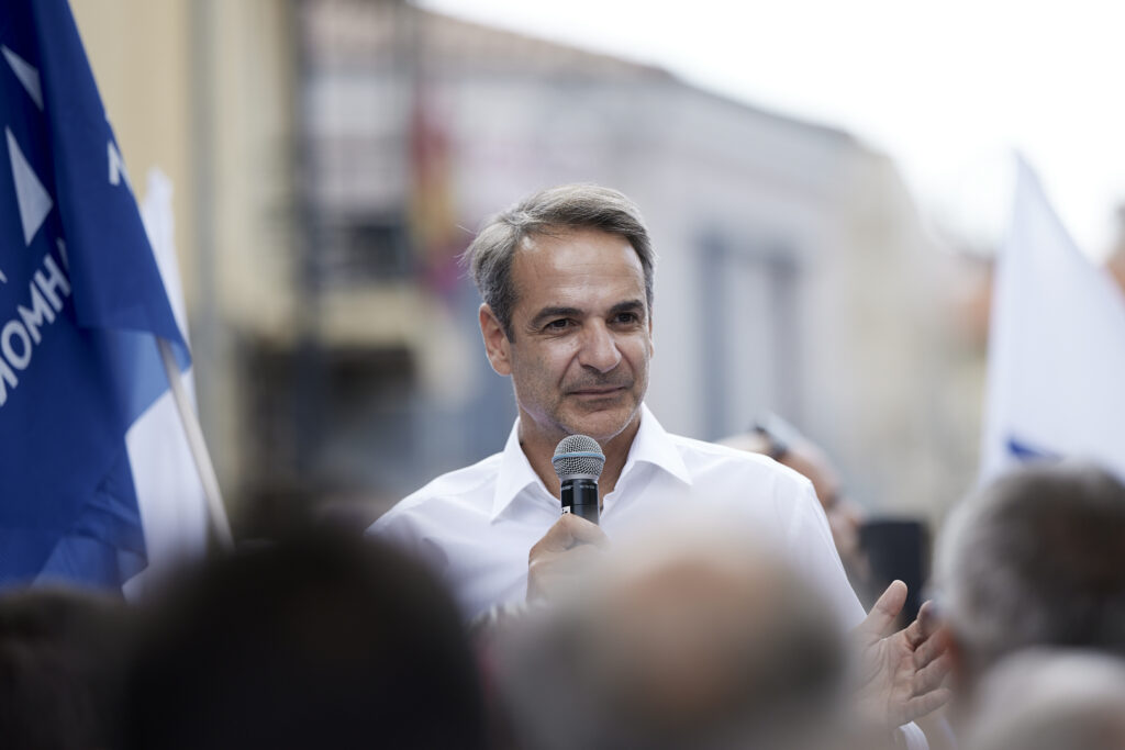 &Kappa;&upsilon;&rho;&iota;ά&kappa;&omicron;&sigmaf; &Mu;&eta;&tau;&sigma;&omicron;&tau;ά&kappa;&eta;&sigmaf;: &laquo;&Omicron;&iota; &gamma;ά&mu;&omicron;&iota; &omicron;&mu;ό&phi;&upsilon;&lambda;&omega;&nu; &zeta;&epsilon;&upsilon;&gamma;&alpha;&rho;&iota;ώ&nu; &theta;&alpha; &alpha;&pi;&omicron;&tau;&epsilon;&lambda;έ&sigma;&omicron;&upsilon;&nu; &pi;&rho;&alpha;&gamma;&mu;&alpha;&tau;&iota;&kappa;ό&tau;&eta;&tau;&alpha;&raquo; &ndash; &Tau;&alpha; ά&lambda;&mu;&alpha;&tau;&alpha; &tau;&eta;&sigmaf; &Epsilon;&lambda;&lambda;ά&delta;&alpha;&sigmaf; &sigma;&tau;&eta; &Lambda;&Omicron;&Alpha;&Tau;&Kappa;&Iota; &kappa;&omicron;&iota;&nu;ό&tau;&eta;&tau;&alpha;