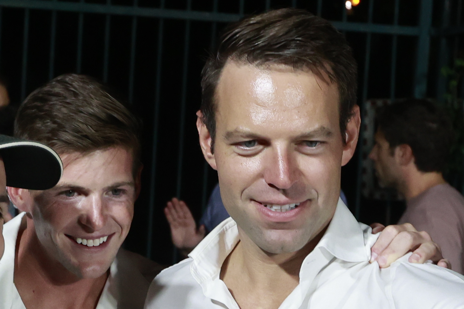 &Pi;έ&rho;&alpha;&nu; &tau;&omicron;&upsilon; &iota;&delta;&iota;&omega;&tau;&iota;&kappa;&omicron;ύ