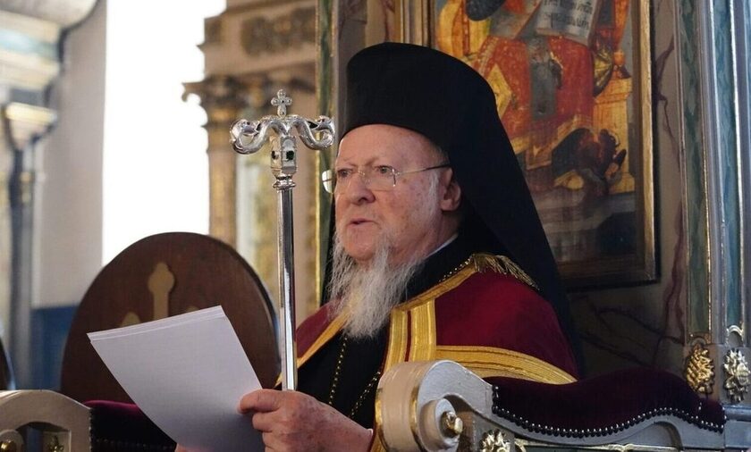 &Omicron;&iota;&kappa;&omicron;&upsilon;&mu;&epsilon;&nu;&iota;&kappa;ό &Pi;&alpha;&tau;&rho;&iota;&alpha;&rho;&chi;&epsilon;ί&omicron;: &laquo;Ό&chi;&iota;&raquo; &sigma;&tau;&omicron; &gamma;ά&mu;&omicron; &omicron;&mu;ό&phi;&upsilon;&lambda;&omega;&nu; &zeta;&epsilon;&upsilon;&gamma;&alpha;&rho;&iota;ώ&nu;