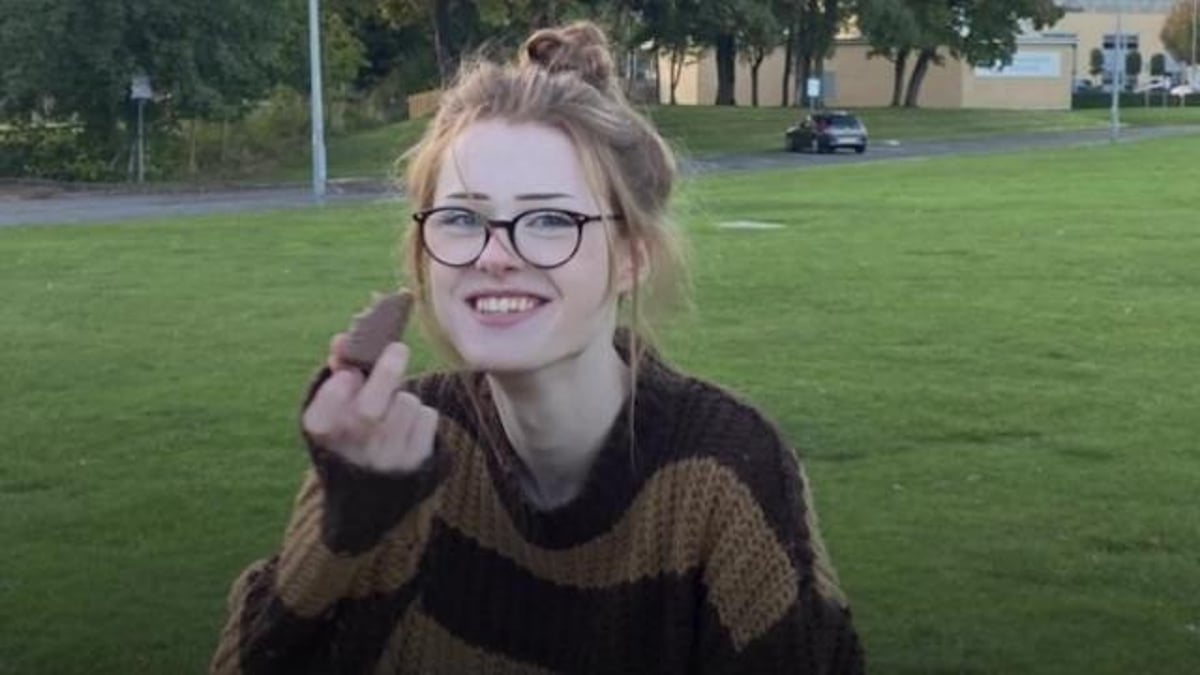 Έ&nu;&omicron;&chi;&omicron;&iota; &delta;ύ&omicron; έ&phi;&eta;&beta;&omicron;&iota; &gamma;&iota;&alpha; &tau;&eta; &delta;&omicron;&lambda;&omicron;&phi;&omicron;&nu;ί&alpha; &tau;&rho;&alpha;&nu;&sigmaf; &kappa;&omicron;&pi;έ&lambda;&alpha;&sigmaf; &ndash; &Epsilon;ί&chi;&alpha;&nu; &sigma;&epsilon; &chi;&epsilon;&iota;&rho;ό&gamma;&rho;&alpha;&phi;&omicron; &tau;&omicron; &sigma;&chi;έ&delta;&iota;&omicron; &delta;&rho;ά&sigma;&eta;&sigmaf;