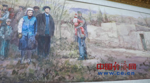 Painting of Yuan Jianmin’s life in Tajik county (photographer Zhang Peng)