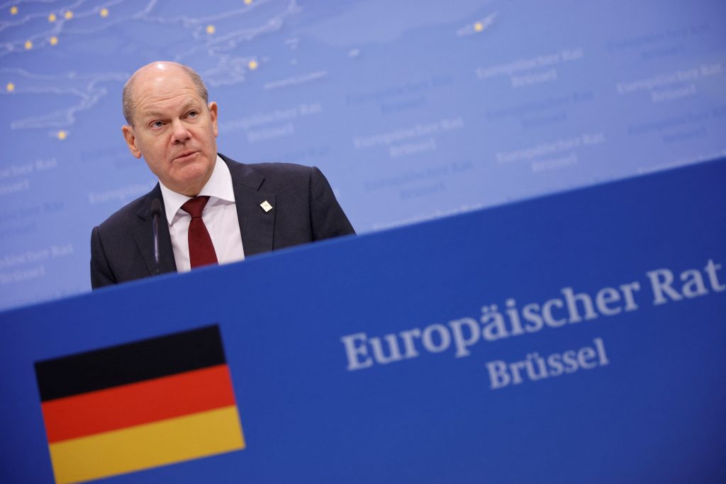 Σολτς: «Δεν υπάρχει λόγος ανησυχίας για την Deutsche Bank»