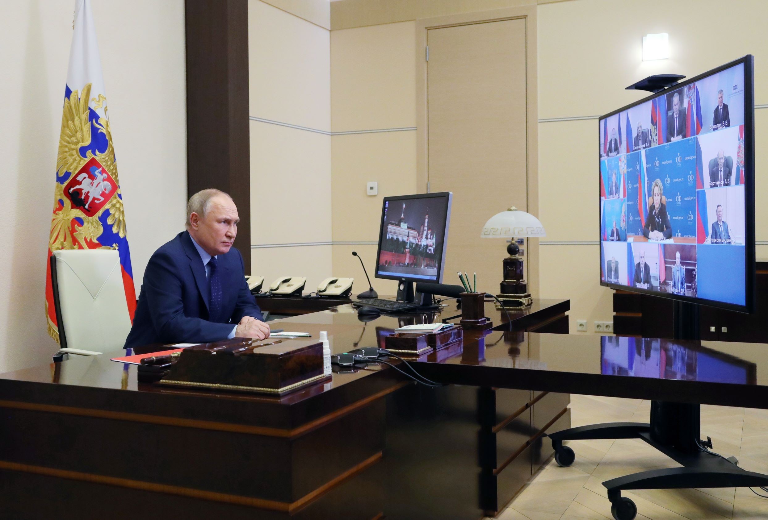 220409061906_PUTIN-NSC-RUSSIA-MOSXA03 220409061906_PUTIN-NSC-RUSSIA-MOSXA03
