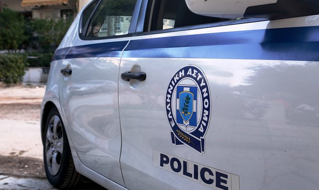 Έκλεψαν πλάκες πεζοδρομίου από αποθήκη κατασκευαστικής εταιρείας – Δυο συλλήψεις