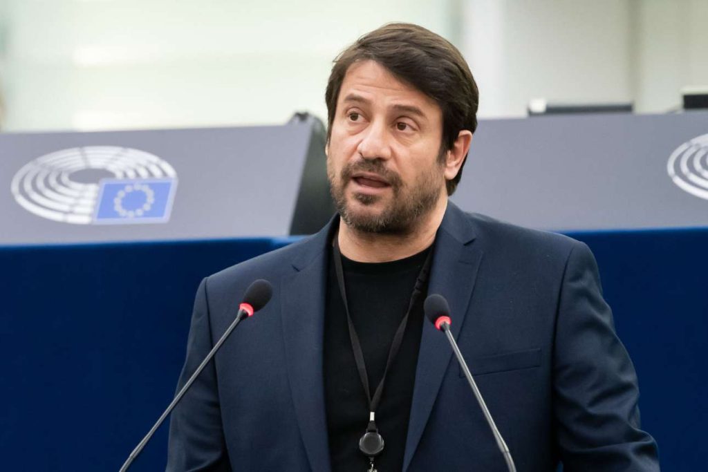 Αλέξης Γεωργούλης: Αρνείται κατηγορηματικά τις κατηγορίες – Η δήλωση των δικηγόρων του
