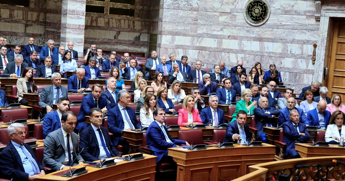 Αντάρτικο από βουλευτές της ΝΔ για το λουκέτο στα 204 καταστήματα των ΕΛΤΑ