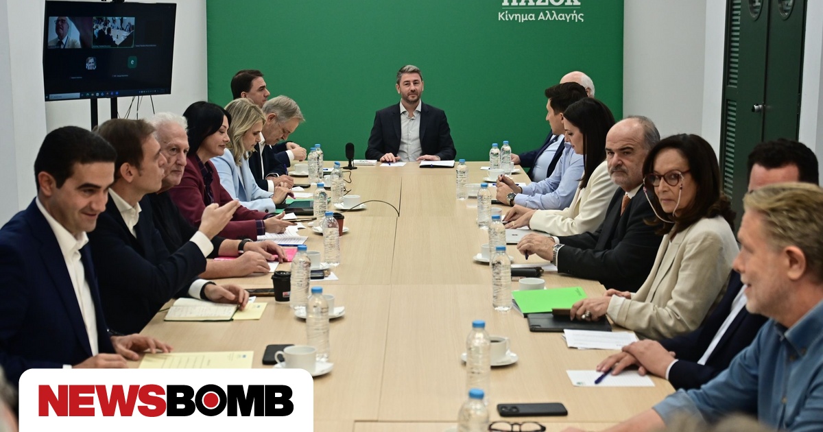 Απόπειρα ενότητας στο ΠΑΣΟΚ μετά το θετικό κλίμα στην ΚΟΕΣ – Το μεγάλο ερώτημα των συνεργασιών