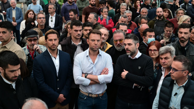divlΑrko-sto-sillalitirio-ton-ergazomenon divlΑrko-sto-sillalitirio-ton-ergazomenon