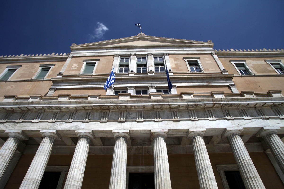 etimazete-megali-epistrofi-to-komma