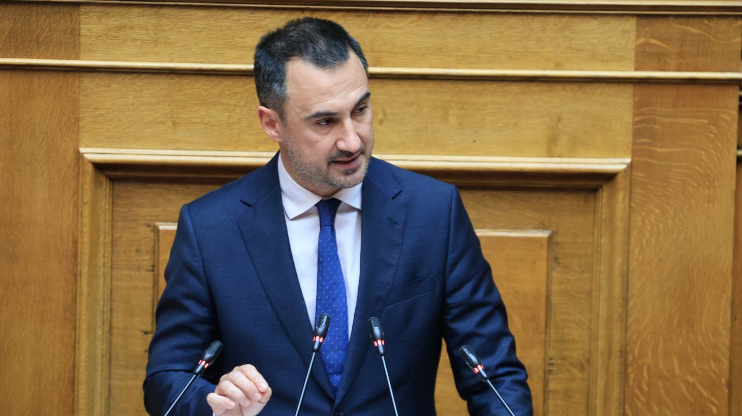 i-afonia-charitsi-ke-o