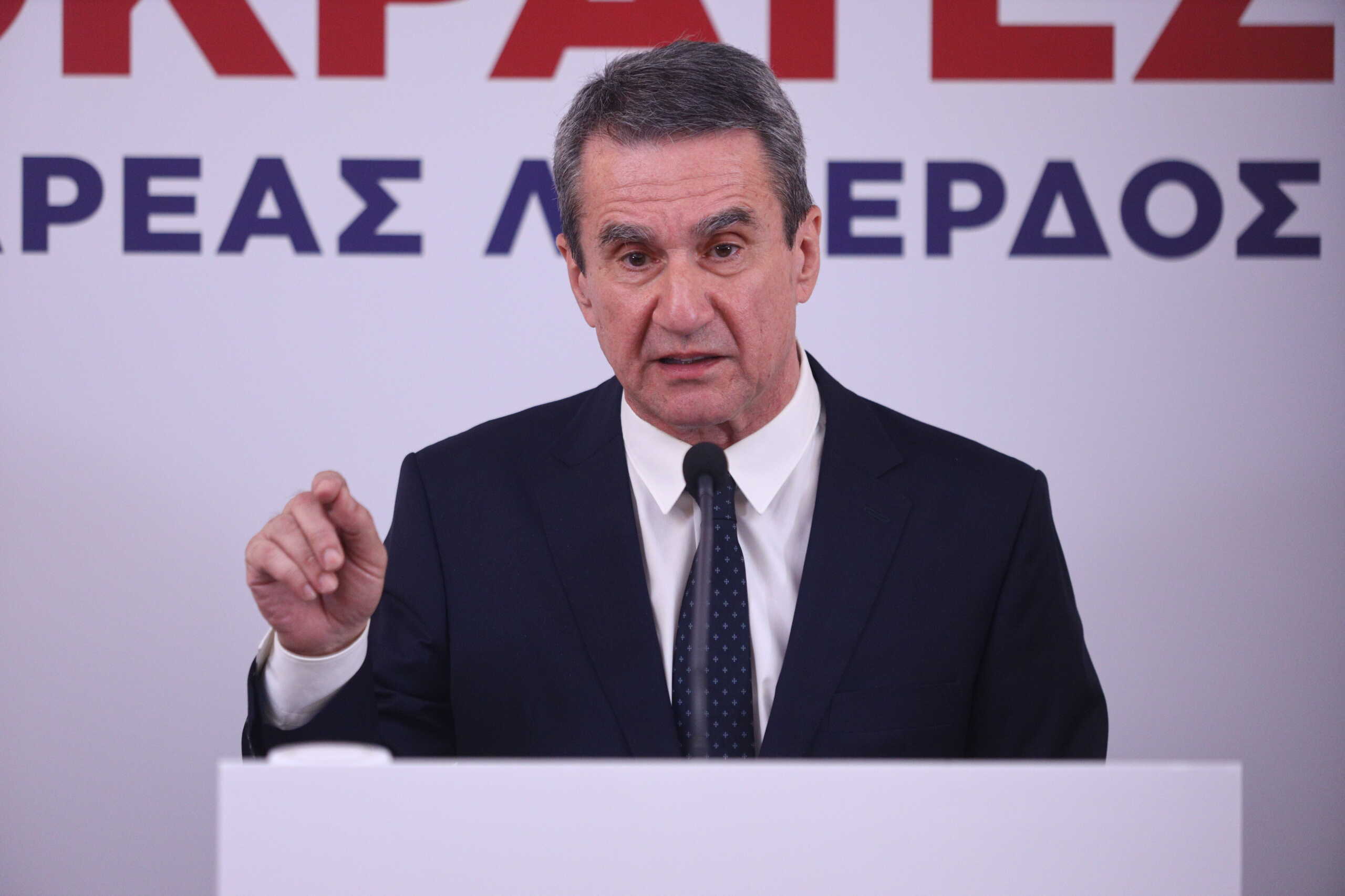 Λοβέρδος: Οι «Δημοκράτες» είναι κόμμα του κέντρου και απευθύνονται σε ψηφοφόρους του ΠΑΣΟΚ