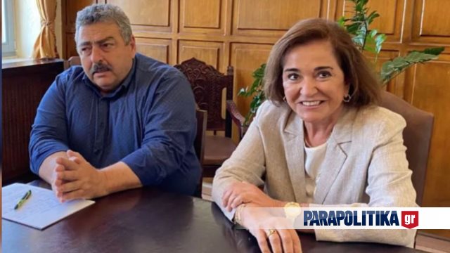 Σε εκδήλωση για την Ντόρα Μπακογιάννη ο Νίκος Καλογερής – Οι εξαιρετικές σχέσεις, η πρότασ