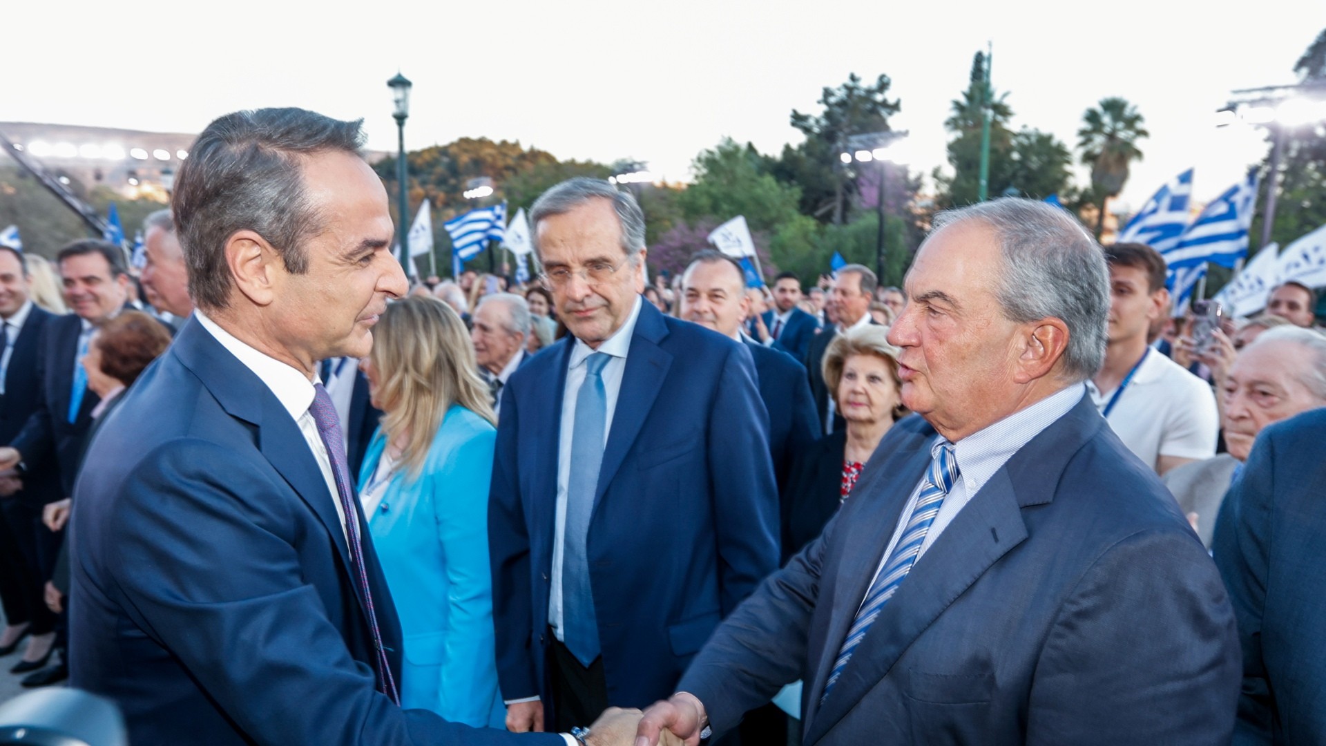 o-mitsotakis-apanta-se-samara o-mitsotakis-apanta-se-samara