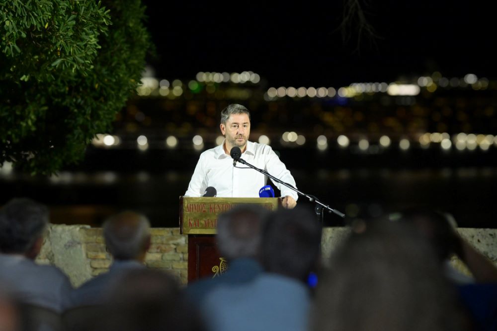 o-nikos-Αndroulakis-viazete-na o-nikos-Αndroulakis-viazete-na