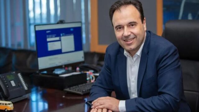 papastergiou-13-elliniki-mikrodorifori-sto