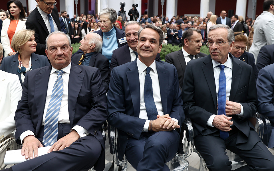 samaras-karamanlis-mitsotakis-tris-xeni samaras-karamanlis-mitsotakis-tris-xeni
