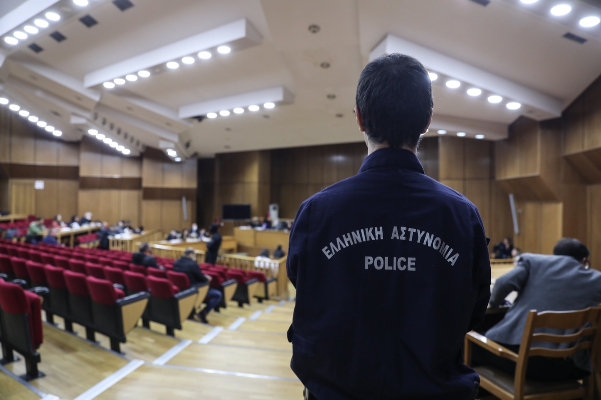 sirizΑ-ps-i-kivernisi-richni-mavro sirizΑ-ps-i-kivernisi-richni-mavro