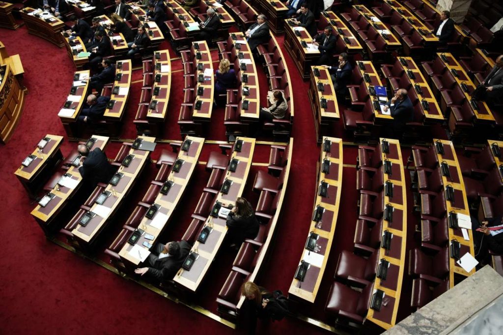 sti-Boili-nea-piniki-dikografia-1 Στη Boυλή νέα ποινική δικογραφία για τα Τέμπη – Ποιους αφορά