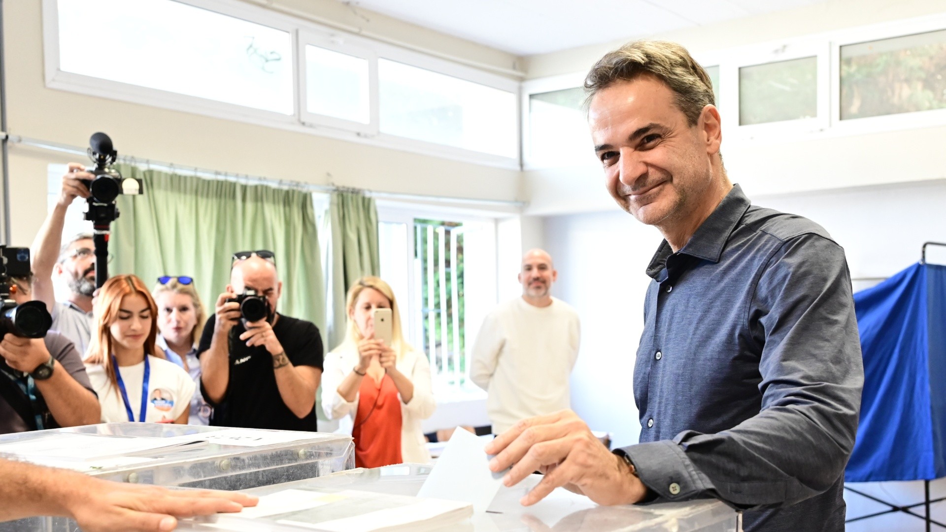 to-flert-tis-kivernisis-me Το «φλερτ» της κυβέρνησης με την ακροδεξιά ρητορική και ο στόχος του 30%