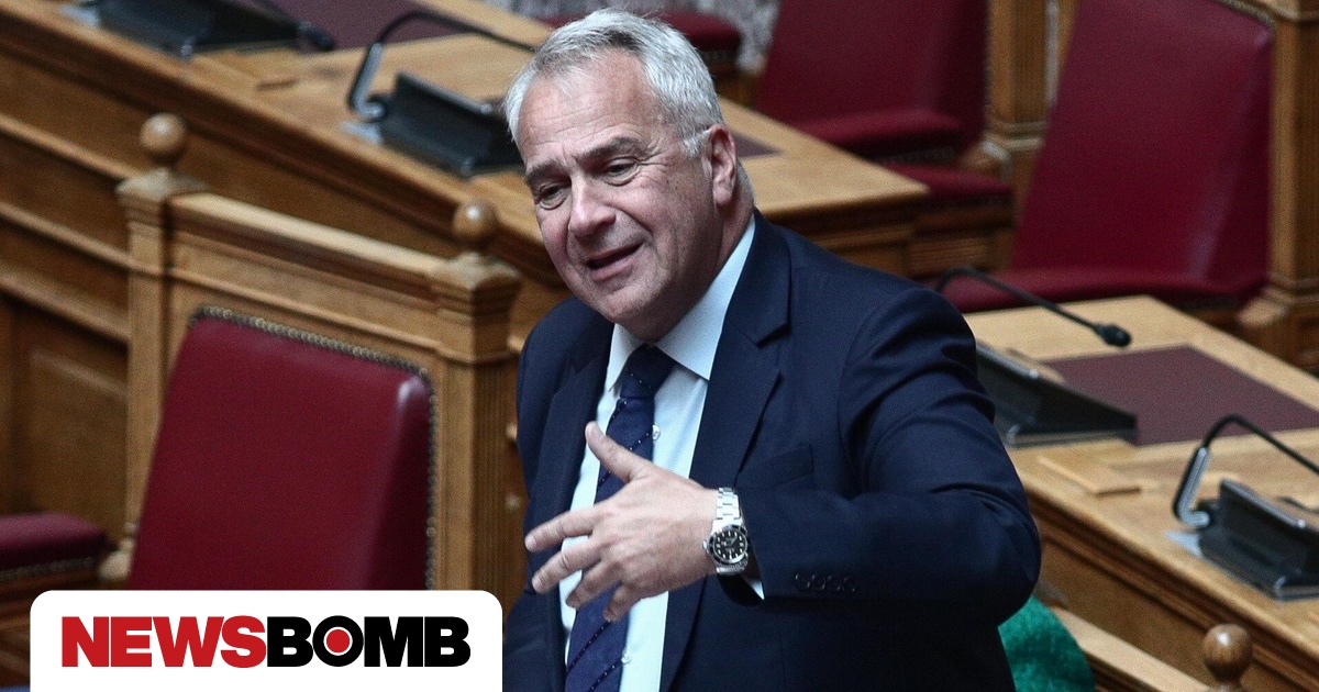 voridis-Αparadekti-i-simperifora-tou