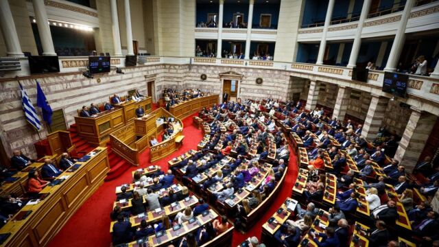 Βουλή: Κυρώθηκε το Μνημόνιο Συνεργασίας Ελλάδας-Αιγύπτου στην αεροναυτική και ναυτική έρευ