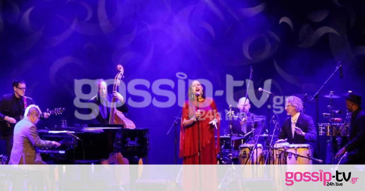 Christmas Theater: Όλα όσα έγιναν στη συναυλία των Pink Martini!