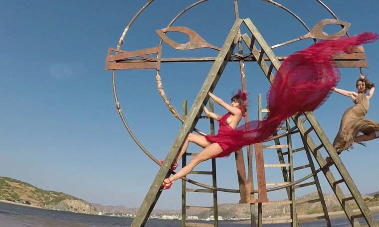 Το σέξι ατύχημα της Χαράς Παππά – GNTM 2019 | Greece Next Top Model 2019
