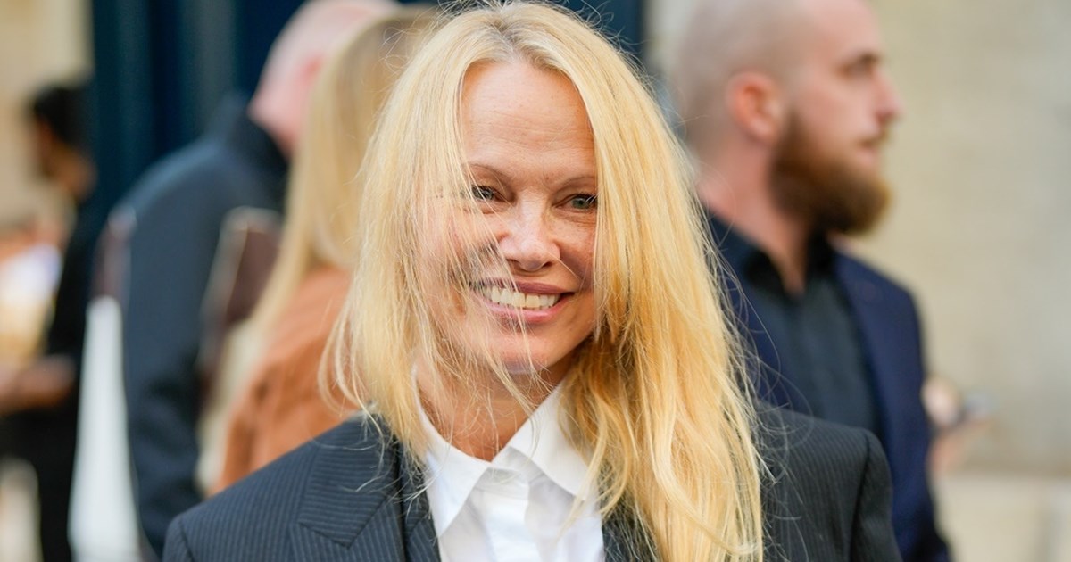 ‘Χαίρομαι που πέρασε ένα θετικό μήνυμα’ | H Pamela Anderson σχολιάζει την επιλογή της να μη φορά μακιγιάζ