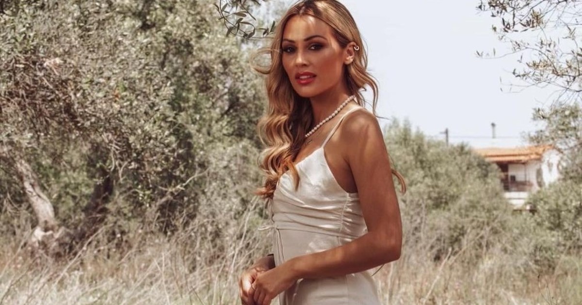 Η Ελένη Βουλγαράκη με total lilac σύνολο στην πρεμιέρα της εκπομπής ‘Πρωινό’