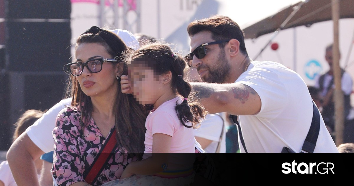 Ελένη Χατζίδου – Ετεοκλής Παύλου: Οικογενειακή βόλτα αγκαλιά με τη Μελίτα | Star.gr